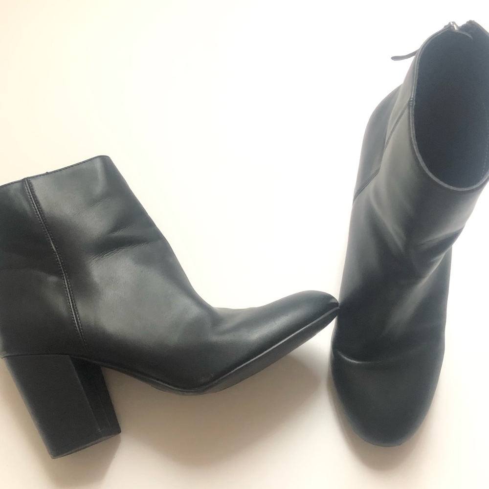 Worthington Memory Foam Black Booties
